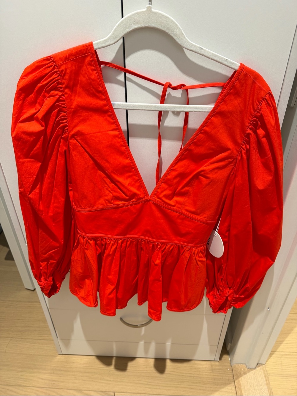 STAUD Women’s Red V-Neck Peplum Long-Sleeve Top